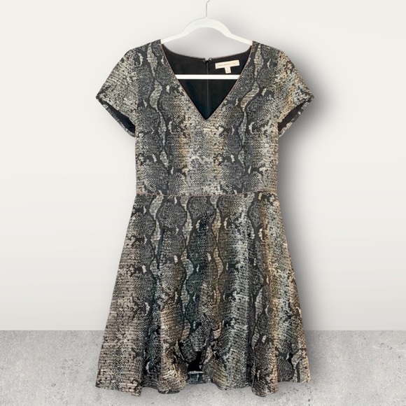 Banana Republic Heritage Dresses & Skirts - Banana Republic Heritage Snakeskin Dress